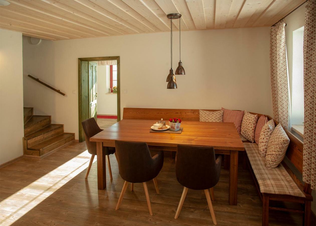 Apartmany Fiserka โรกีนีซ นัด ยีเซอโร ภายนอก รูปภาพ