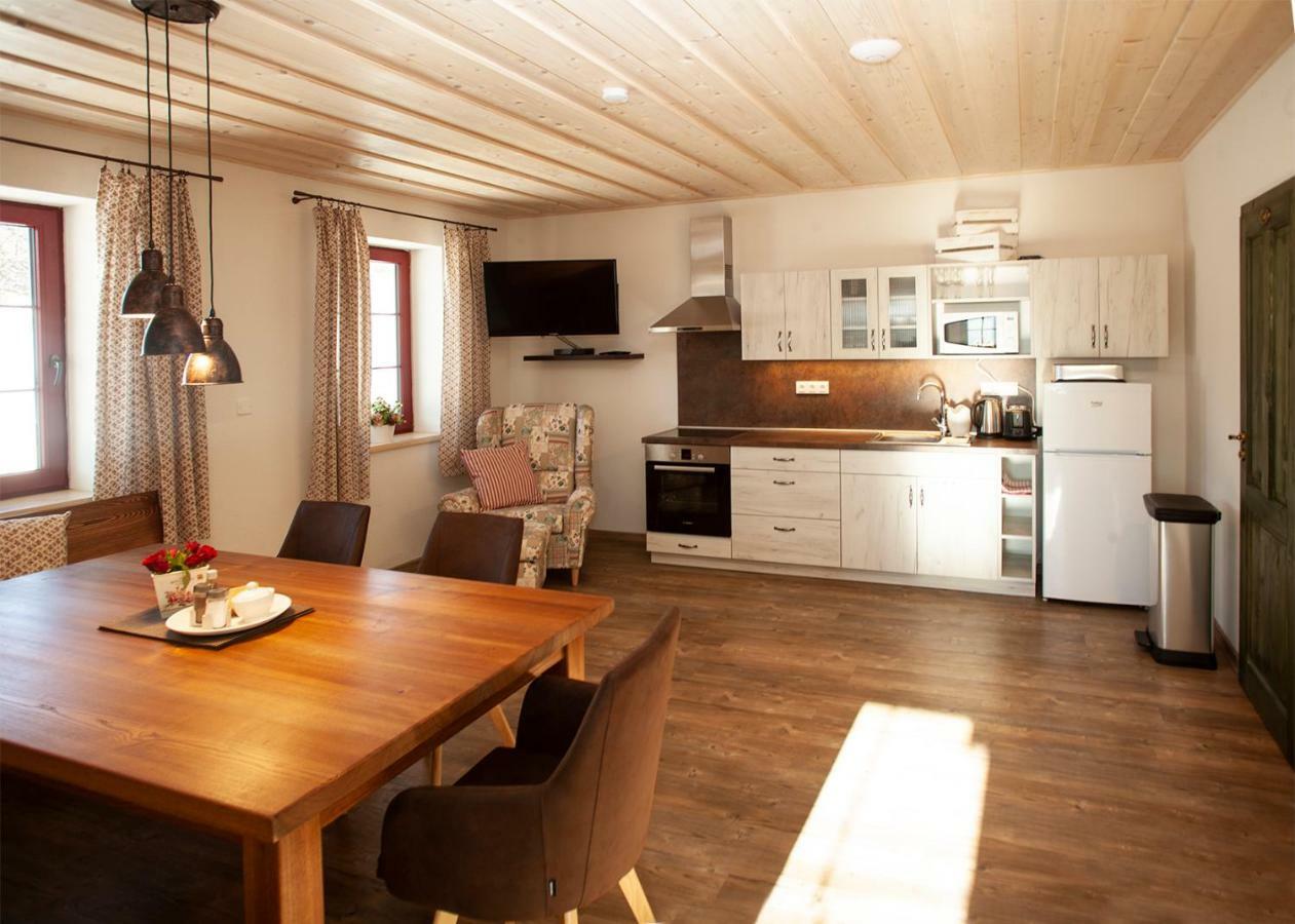 Apartmany Fiserka โรกีนีซ นัด ยีเซอโร ภายนอก รูปภาพ