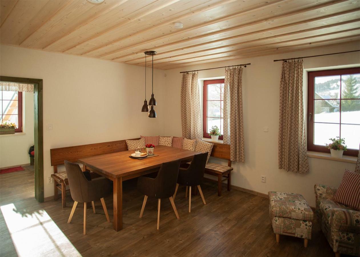 Apartmany Fiserka โรกีนีซ นัด ยีเซอโร ภายนอก รูปภาพ
